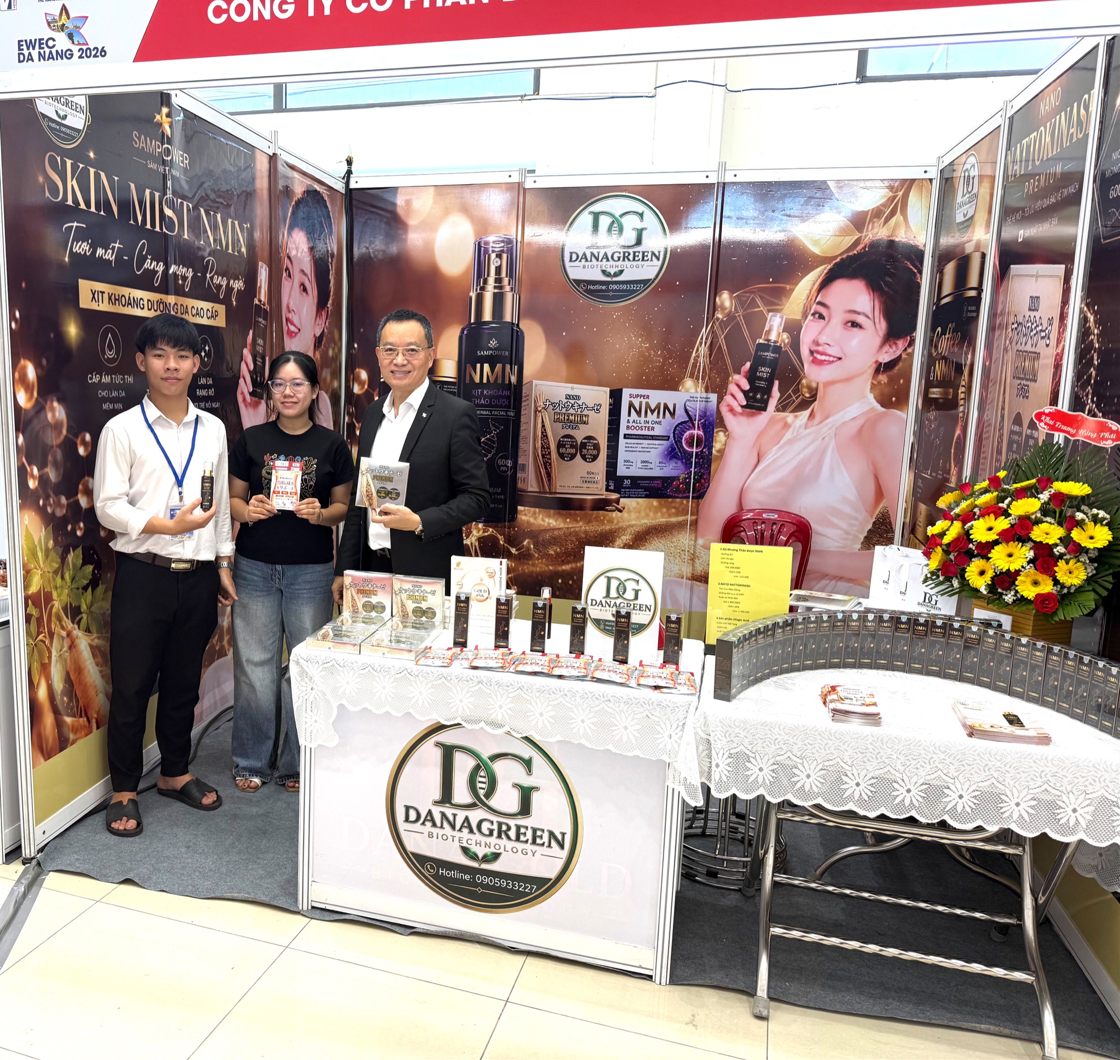 Đội ngũ BioDanaGreen tại gian hàng A211